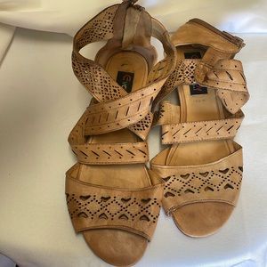 Exactly what you see in the pictures